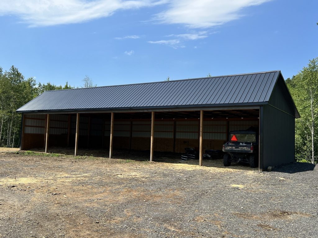 Man Cave Barndominium gallery photo 8
